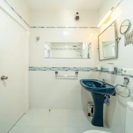 Sun-drenched, Sea-view With Giant Patio! Apartment Fuengirola