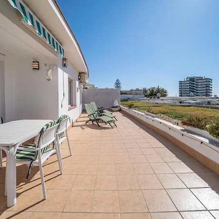 Sun-drenched, Sea-view With Giant Patio! Fuengirola